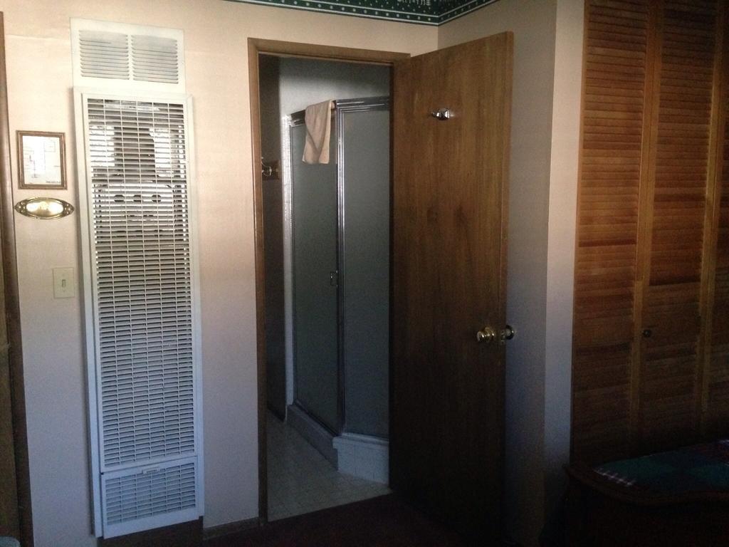 Switzerland Haus Bed And Breakfast Inn Big Bear Lake Kamer foto