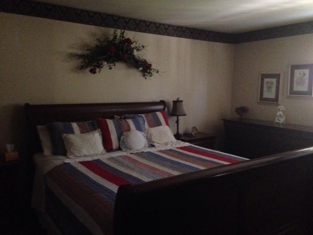 Switzerland Haus Bed And Breakfast Inn Big Bear Lake Kamer foto