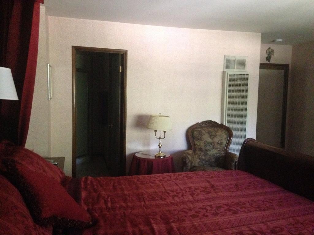 Switzerland Haus Bed And Breakfast Inn Big Bear Lake Kamer foto